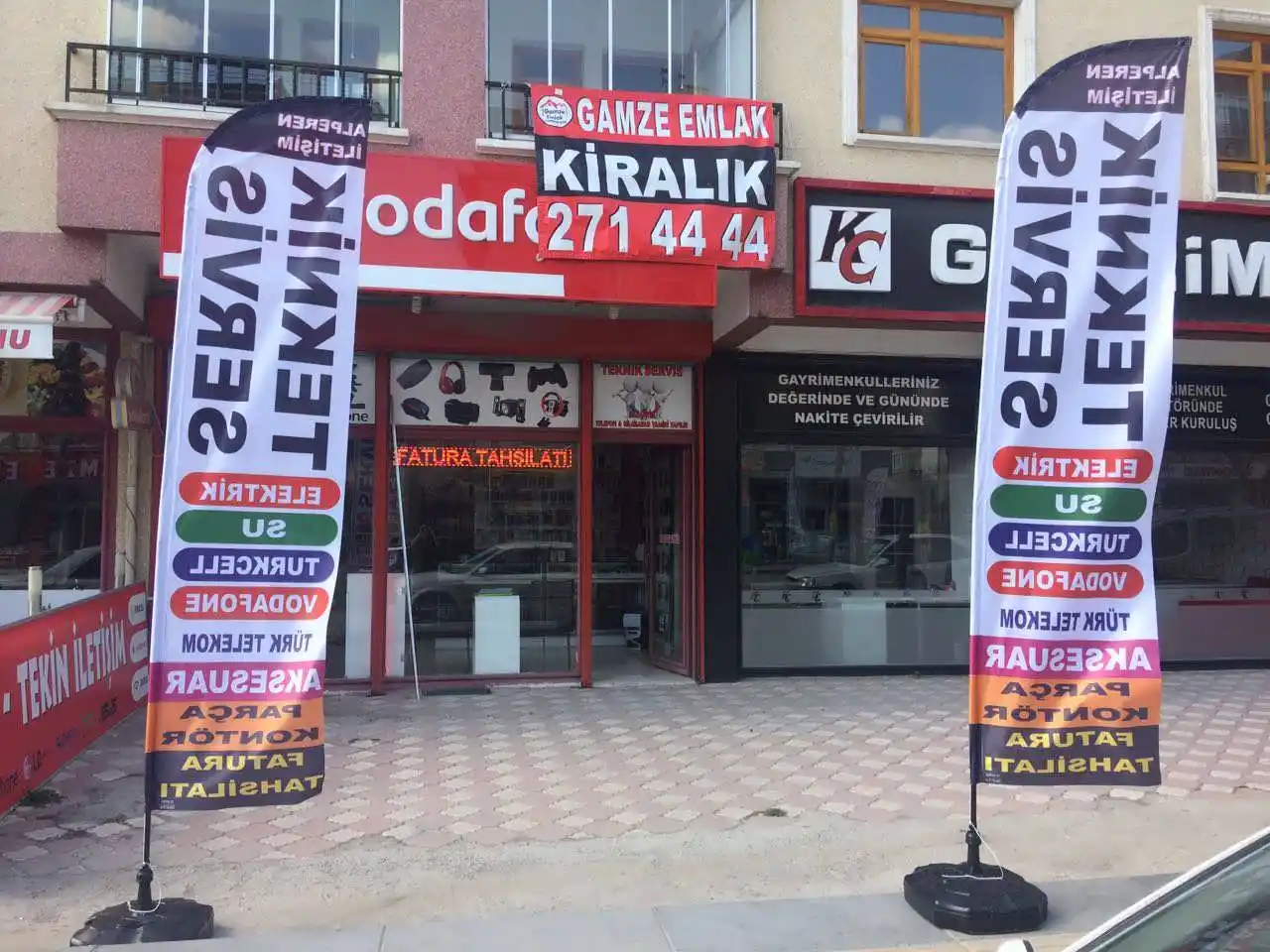 Cep Telefoncu Yelken Bayrağı-62