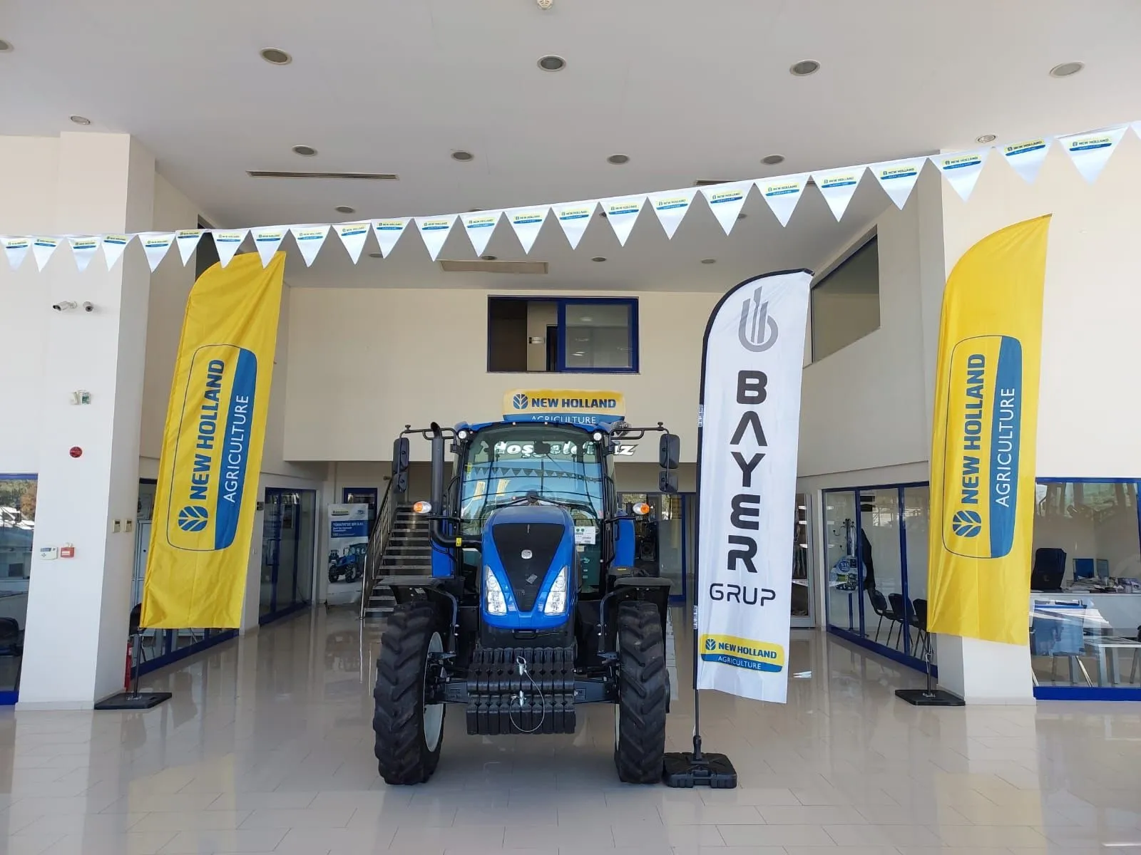 Otomobil Markaları Yelken Bayrağı-12