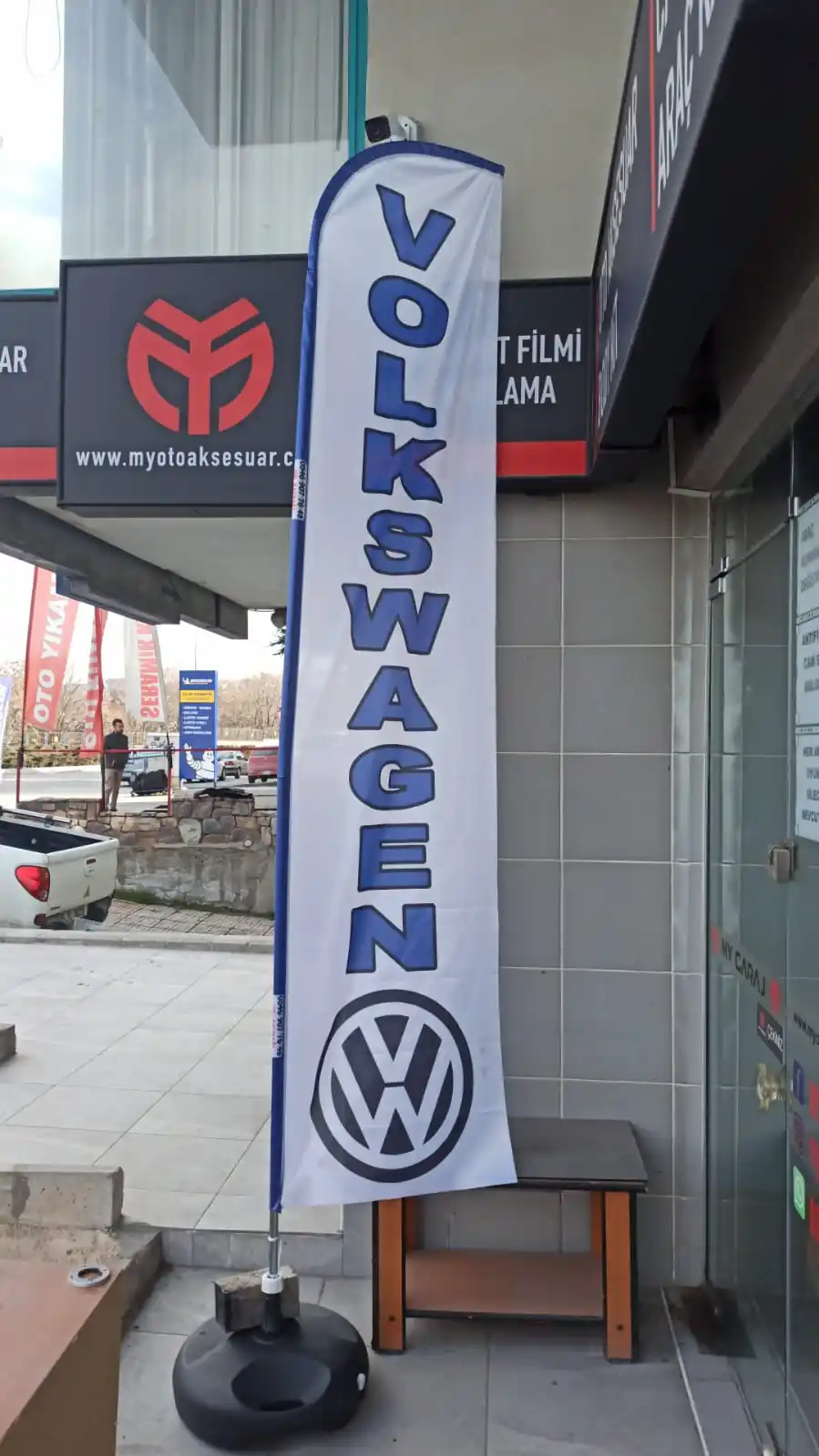 Otomobil Markaları Yelken Bayrağı-13