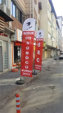 surucu-kursu-yelken-bayragi-1